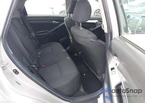 2009 Toyota Matrix z USA, uszkodzony, nr VIN 2T1KU40EX9C070950